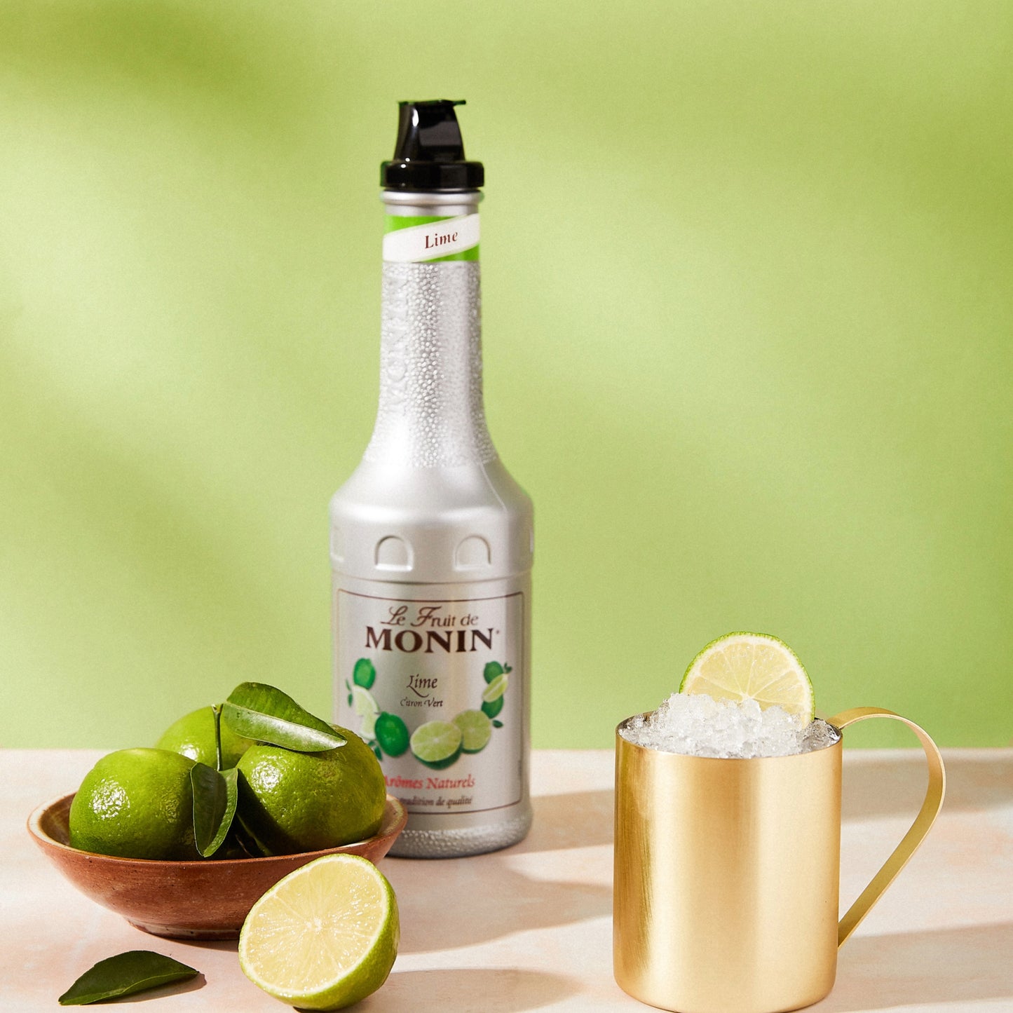 Sherlocks Place Rotterdam Le Fruit de Monin Lime Fruitpuree fles en Lime mule