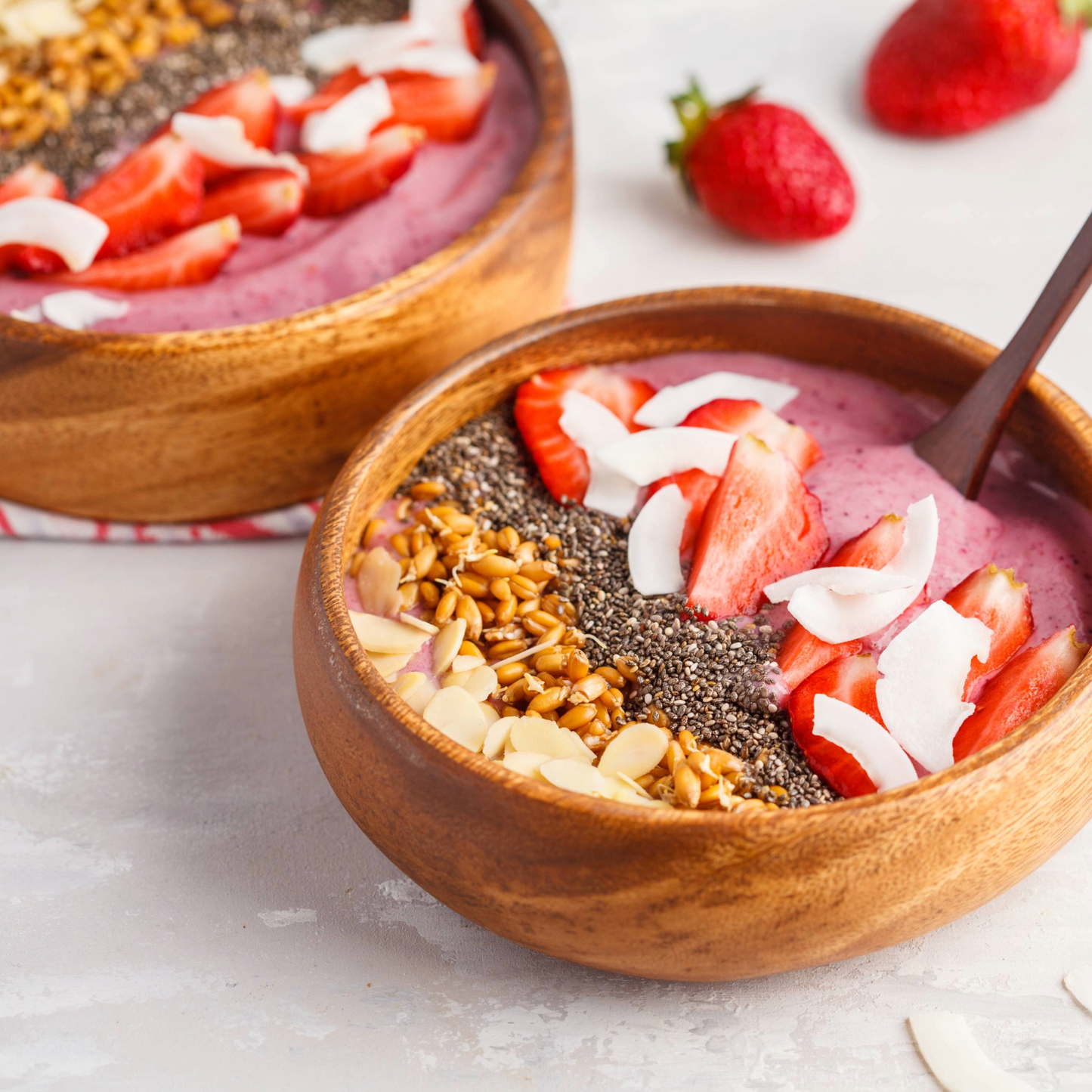Sherlocks Place Rotterdam Le Fruit de Monin Strawberry smoothie bowl
