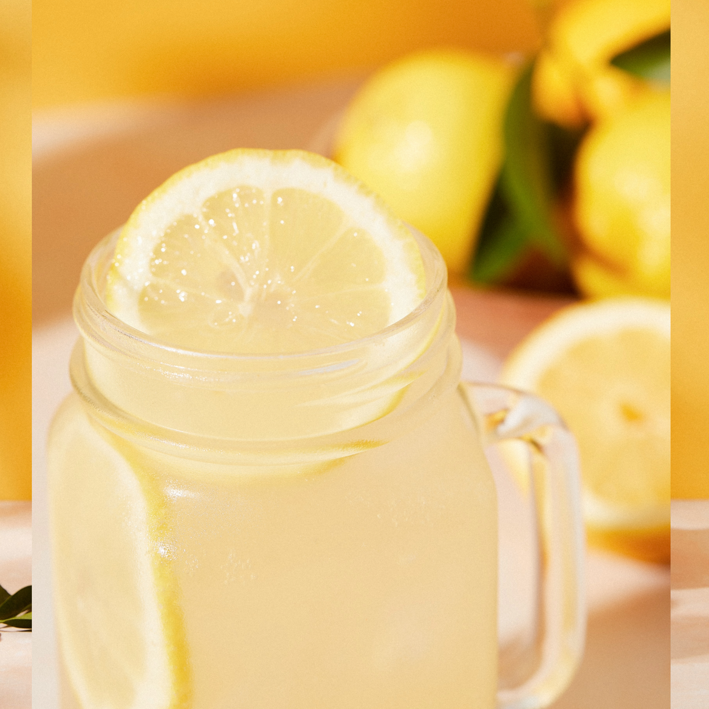 Sherlocks Place Rotterdam Monin Le Fruit Yuzu Lemonade detail